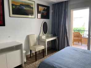 Room "golden Mile Marbella"