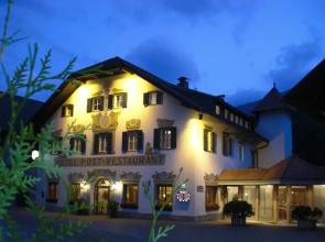 River Hotel Post