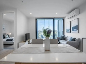 Elegant Apartment At Parkville