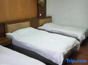 Xinchang Dongyuan Hotel
