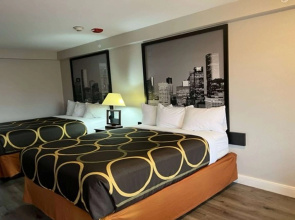Super 8 by Wyndham Mont Belvieu/Baytown East