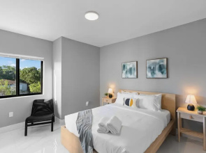 Spacious 4-BR House for Your Comfort