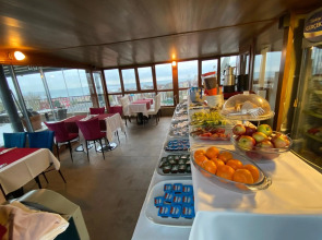 Spinel Hotel - Old City