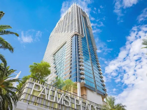 One Bedroom | 1.5 Baths & Living Room | Jet Tub – Palms Place StripSuite