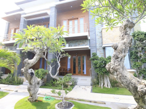 Green Beach Inn