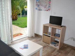 APPARTEMENT LES HIRONDELLES 2KM PLAGE-WiFI-JARDIN-PARKING-DRAPS ET SERVIETTES