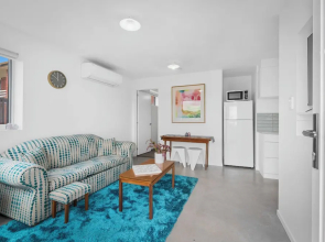 Cosy Cottesloe - Mount Wellington View