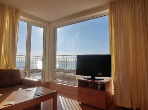 Panoramic Sea View Apartment Crown, Pools and Beach, Sveti Vlas