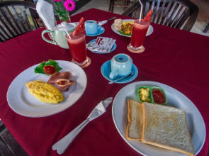 Puri Saron Hotel Madangan