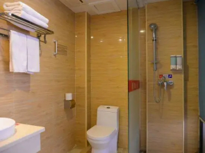 Yixuan Fashion Hotel Guigang