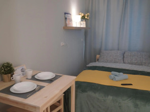 Диван и Чемодан на ул. Серафимовича, 1/4