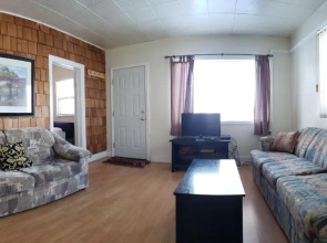Canora Home Rentals Vacation Cottage