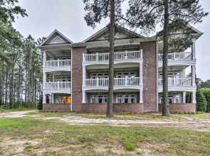 Anderson Golf Club Condo w/ Community Amenities!