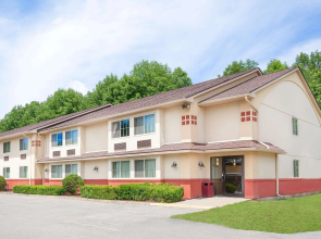 Super 8 by Wyndham Oneonta/Cooperstown