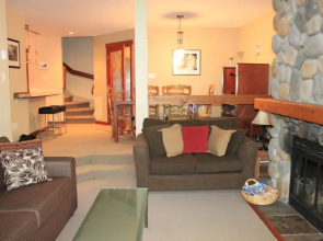 Mountain Base Retreat @ The Gables