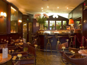 Отель Saturnia & International