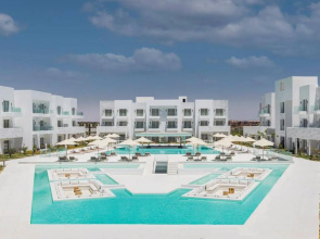 Tanoak Hotel