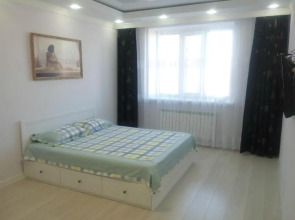 Apartment Beside Ibis Hotel