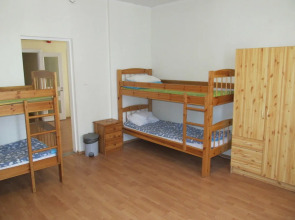 Kaupmehe Guest House