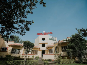 TGI Jahaj Mahal Resort