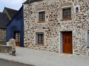 Maison de 3 chambres avec jardin clos et wifi a Quettehou