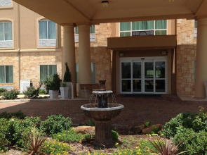 Holiday Inn Express Glen Rose by IHG