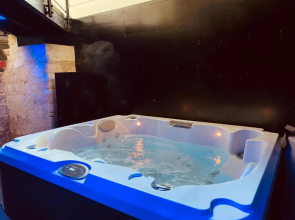 Mieuxqualhotel jacuzzi privatif La retro