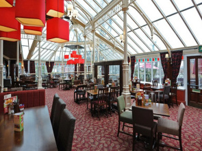 Premier Inn Stockport Central