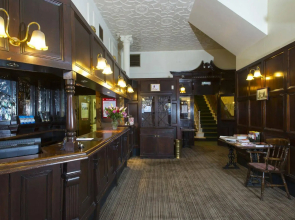 Hampton Court Palace Hotel