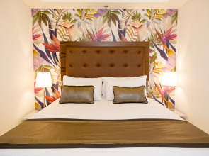 AX The Victoria Hotel