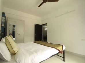 OYO Home 11012 Peaceful 1BHK Nerul