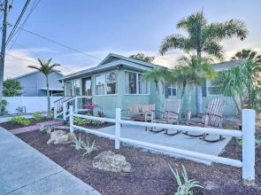 Vibrant Dunedin Getaway w/ Furnished Patio!
