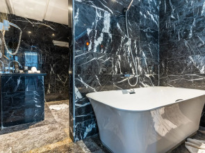 One hotel Casablanca