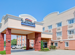 Baymont Inn & Suites Peoria