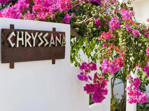 Mrs Chryssana Beach Hotel