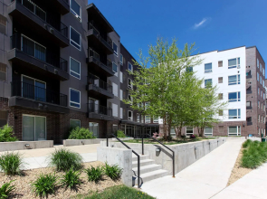 Minneapolis | Campus Central 1BD/1BA U of M Apartment