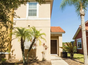 Lake View Home With Private Pool at Bella Vida 91