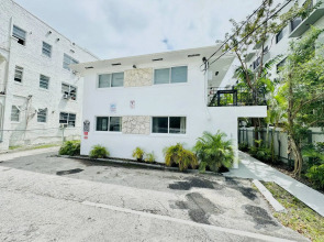 Enjoy Miami Top Location Free Parking Book Now