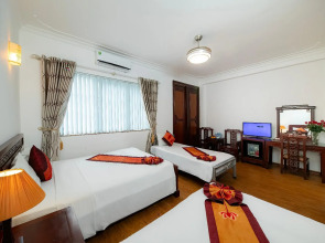 Phoenix Legend Hotel