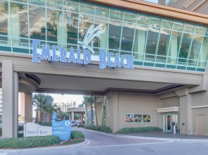 Emerald Beach Resort