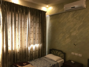 Sun Rise Hotel