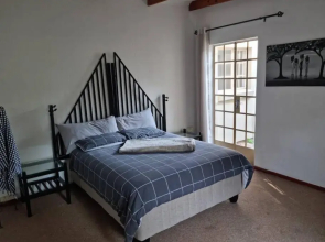 Countryside Garden Cottage, Sleeps 2