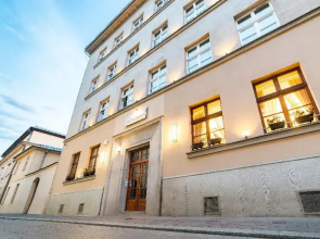 Portal House Apartments