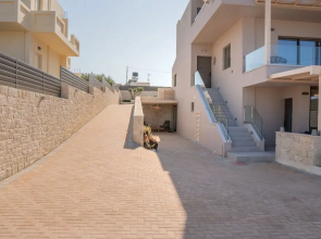 Avelia Luxury Villa With Private Pool