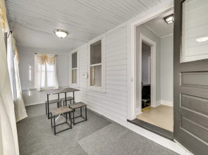 2 Mi to Union College! Newly Renovated Apartment