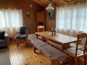 Charming Mountain Cabin