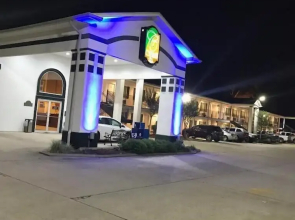 Cypress Inn