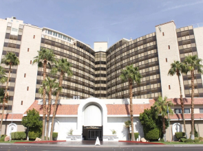 888 Convention Center 3 BEDROOM 2 BATH Condos