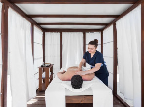 Ammon Zeus Luxury Beach Hotel