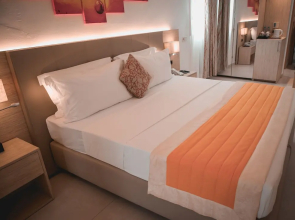 Platinum Cocotiers Hotel